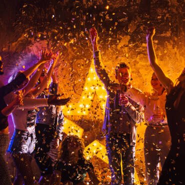 inst-16-copyright-370x370